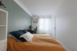 
                                                                                        Vente
                                                                                         Appartement 2 pièces centre Sucy avec cave et balcon