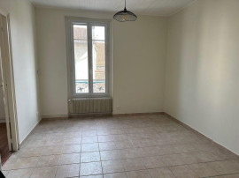 
                                                                                        Location
                                                                                         Appartement 2 pièces Centre-ville Villiers