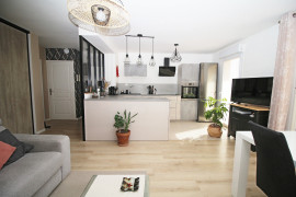 
                                                                                        Vente
                                                                                         Appartement 2 pièces corniche fleurie terrasse piscine