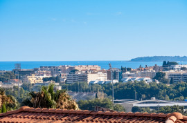 
                                                                                        Vente
                                                                                         Appartement 2 pièces corniche fleurie terrasse piscine