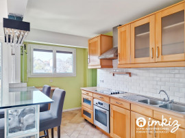 
                                                                                        Vente
                                                                                         Appartement 2 pièces lumineux avec grand balcon