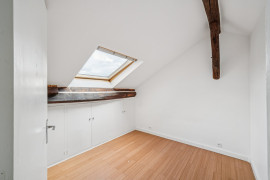 
                                                                                        Vente
                                                                                         Appartement atypique - 38,40 Carrez - 92,61 au sol