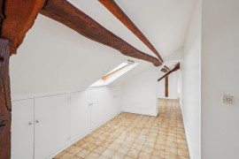 
                                                                                        Vente
                                                                                         Appartement atypique - 38,40 Carrez - 92,61 au sol