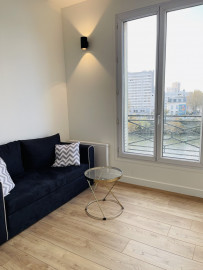 
                                                                                        Location
                                                                                         Appartement 2 pièces meublé à Saint Denis