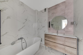 
                                                                                        Location
                                                                                         Appartement 2 pièces meublé – Coeur de Passy