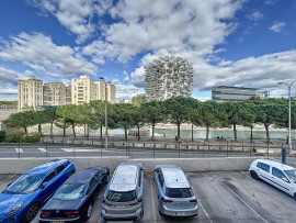 Vente
APPARTEMENT 2 PIECES - PARKING - CAVE