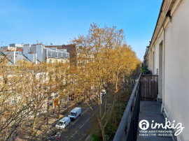 
                                                                                        Vente
                                                                                         Appartement 2 pièces rénové avec balcon
