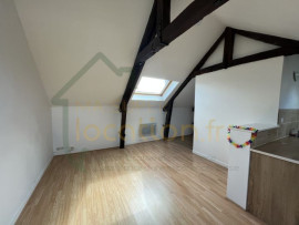 
                                                                                        Location
                                                                                         Appartement 2 pièces situé en centre ville à SAINT-QUENTIN