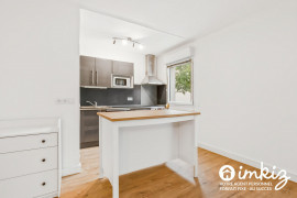 Vente
Appartement 2 pièces, vient d être refait à neuf