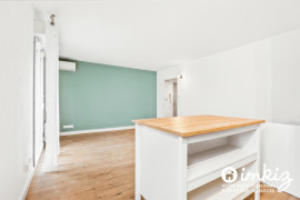 Vente
Appartement 2 pièces, vient d être refait à neuf