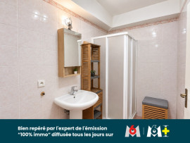 
                                                                                        Vente
                                                                                         APPARTEMENT 2 PIÈCES - Vue mer & jardin privatif de 60 m² - 10 min de Monaco