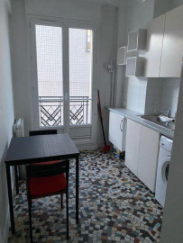 
                                                                                        Location
                                                                                         Appartement 24m2 près Parc de Belleville Paris 20e