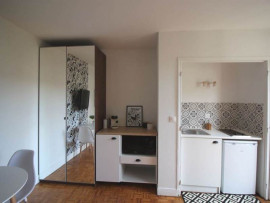
                                                                                        Location
                                                                                         Appartement 25 m² - 1 pièce MEUBLÉ