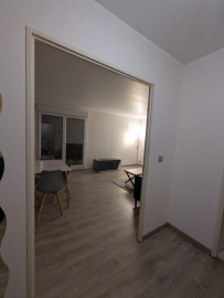 
                                                                                        Location
                                                                                         Appartement 2P 46

m² bien équipé