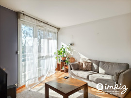 
                                                                                        Vente
                                                                                         Appartement 3/4 pièces lumineux avec 2 balcons