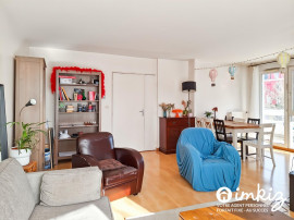 
                                                                                        Vente
                                                                                         Appartement 3/4 pièces lumineux avec 2 balcons
