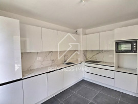 
                                                                                        Location
                                                                                         Appartement 3 pcs 72.04m² LE PARC