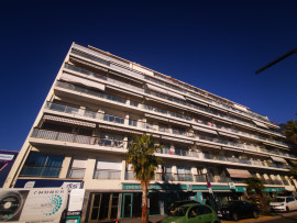 
                                                                                        Vente
                                                                                         Appartement  3 Pièce(s) 82 m²  à vendre