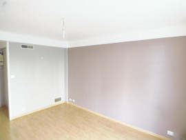
                                                                                        Location
                                                                                         Appartement 3 pièces 54 m2 avec balcon