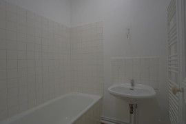 
                                                                                        Location
                                                                                         Appartement 3 pièces 60 m2 avec balcon