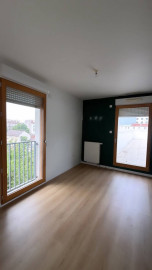 
                                                                                        Location
                                                                                         Appartement 3 pièces
