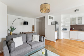 
                                                                                        Location
                                                                                         Appartement 3 pièces