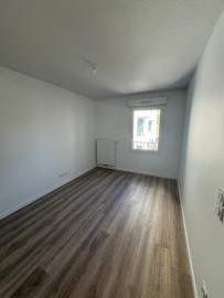 
                                                                                        Location
                                                                                         Appartement 3 pièces