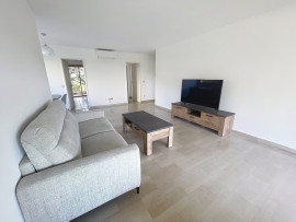 
                                                                                        Location
                                                                                         Appartement  - 3 pièces  - 73.88 m²