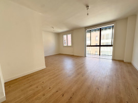 
                                                                                        Vente
                                                                                         Appartement 3 pièces - 80m2 - Port Saint Sauveur
