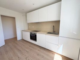 
                                                                                        Vente
                                                                                         Appartement 3 pièces - 80m2 - Port Saint Sauveur