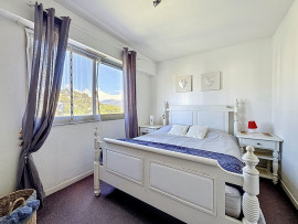 
                                                                                        Vente
                                                                                         Appartement 3 pièces à rénover – Terrasse, vue dégagée et garage – Nice Cimiez La Paloma