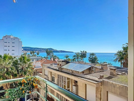 Vente
Appartement 3 pieces a vendre Nice Promenade des anglais au calme avec VUE MER