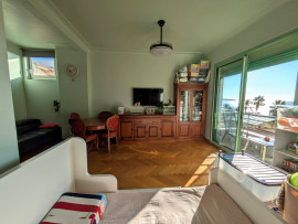 Vente
Appartement 3 pieces a vendre Nice Promenade des anglais au calme avec VUE MER