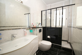 
                                                                                        Vente
                                                                                         Appartement 3 pieces a vendre Nice Promenade des anglais au calme avec VUE MER