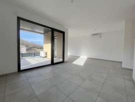Vente
Appartement 3 pièces au calme et bien distribué