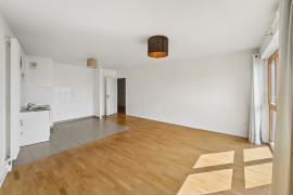 
                                                                                        Vente
                                                                                         Appartement 3 pièces avec balcon - Cergy