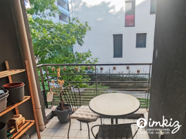 
                                                                                        Vente
                                                                                         Appartement 3 pièces avec balcon et grand garage