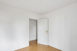 
                                                                                        Vente
                                                                                         APPARTEMENT 3 PIECES AVEC BALCON ET PARKING