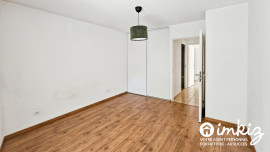 
                                                                                        Vente
                                                                                         Appartement 3 pièces avec balcon, garage possible