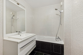 
                                                                                        Vente
                                                                                         Appartement 3 pièces avec balcon + Parking