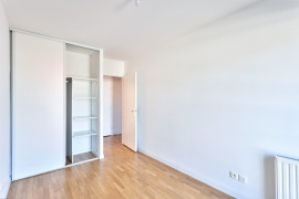 Vente
Appartement 3 pièces avec balcon plein Sud !