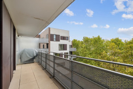 
                                                                                        Vente
                                                                                         Appartement 3 pièces avec balcon - Saint-Ouen