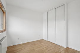 
                                                                                        Vente
                                                                                         Appartement 3 pièces avec balcon - Saint-Ouen