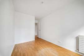 
                                                                                        Vente
                                                                                         Appartement 3 pièces avec balcon - Suresnes