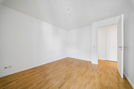 
                                                                                        Vente
                                                                                         Appartement 3 pièces avec balcon - Suresnes