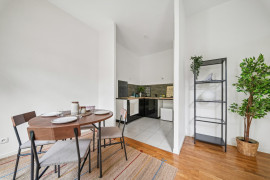 
                                                                                        Vente
                                                                                         Appartement 3 pièces en Rez-de-Jardin - Suresnes