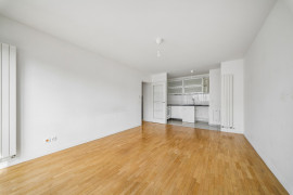 
                                                                                        Vente
                                                                                         Appartement 3 pièces avec balcon - Suresnes