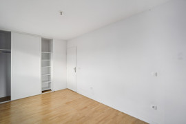 
                                                                                        Vente
                                                                                         Appartement 3 pièces avec balcons - Saint-Ouen