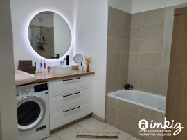 Vente
Appartement 3 pièces avec loggia et parking