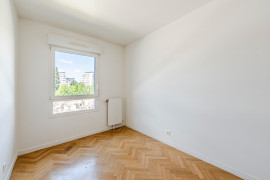 
                                                                                        Vente
                                                                                         Appartement 3 pièces avec loggia - Vélizy